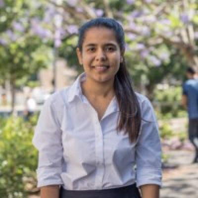 Surbhi zoekt een Kamer / Appartement / Huurwoning / Studio in Amsterdam