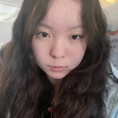 Huang zoekt een Kamer / Appartement / Huurwoning / Studio / Woonboot in Amsterdam