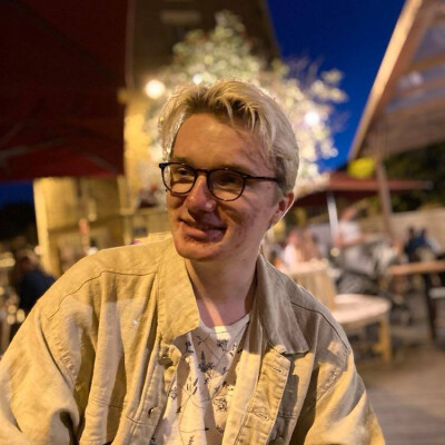 Joseph zoekt een Kamer / Appartement / Huurwoning / Studio / Woonboot in Amsterdam