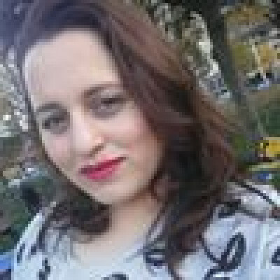 Aline  zoekt een Kamer / Appartement / Huurwoning / Studio / Woonboot in Amsterdam