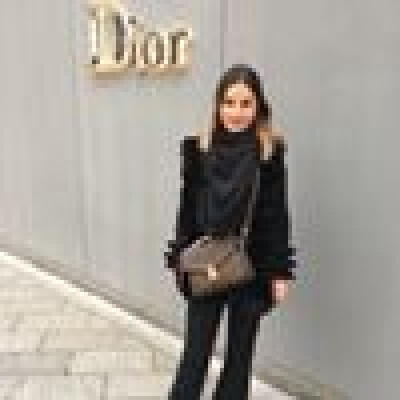 Renee is looking for a Room / Apartment / Rental Property in Amsterdam