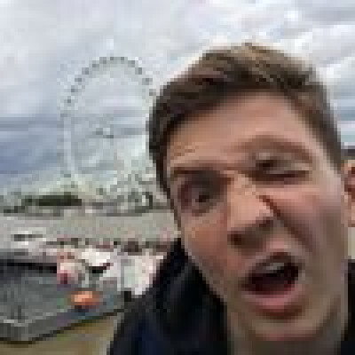 Nikita   zoekt een Kamer / Appartement / Huurwoning / Studio / Woonboot in Amsterdam