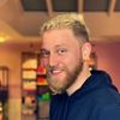 Jeshua is looking for a Room / Apartment / Rental Property / Studio / HouseBoat in Amsterdam