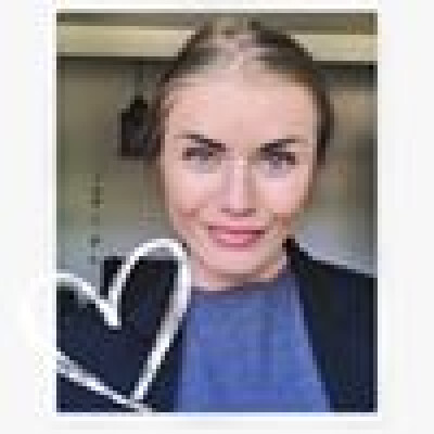 Genevieve  is looking for a Room / Apartment / Studio in Amsterdam