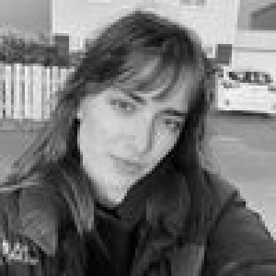 Eliška  is looking for a Room / Apartment / Studio in Amsterdam