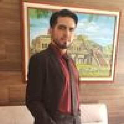 Omar  zoekt een Kamer / Appartement / Studio in Amsterdam