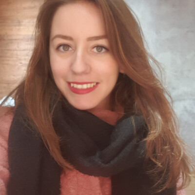 Nikki  zoekt een Kamer in Amsterdam