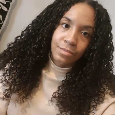 Serena zoekt een Huurwoning / Studio in Amsterdam