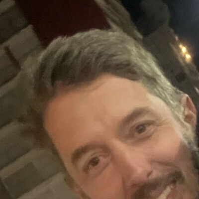 Arnout zoekt een Kamer / Studio in Amsterdam