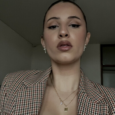 Nikol zoekt een Appartement / Studio in Amsterdam