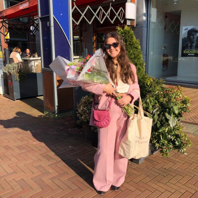 Skylar zoekt een Kamer / Appartement / Studio / Woonboot in Amsterdam