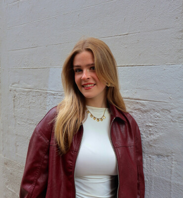 Anouk is looking for a Room / Rental Property / Studio in Amsterdam