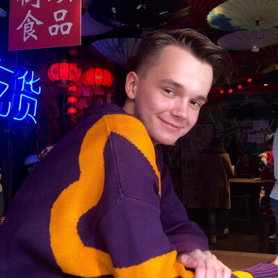 Georgy zoekt een Kamer / Appartement / Huurwoning / Studio in Amsterdam