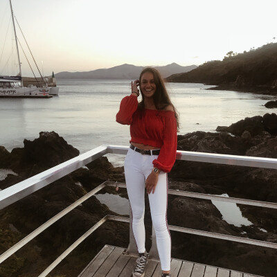 Yasmine zoekt een Kamer / Appartement / Studio in Amsterdam