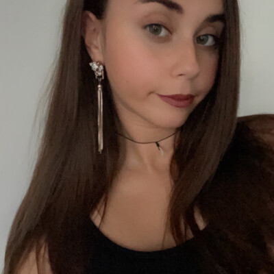 Ariana is looking for a Room / Apartment / Rental Property / Studio / HouseBoat in Amsterdam