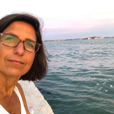 Cristina zoekt een Appartement / Huurwoning / Studio / Woonboot in Amsterdam