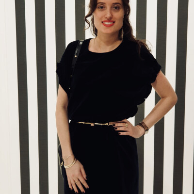 Annick zoekt een Kamer / Appartement / Huurwoning / Studio in Amsterdam