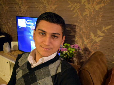 yahya  zoekt een Kamer / Appartement / Huurwoning / Studio / Woonboot in Amsterdam