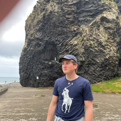 Daniel zoekt een Kamer / Appartement / Huurwoning / Studio in Amsterdam