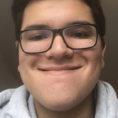 Andre Felipe  zoekt een Kamer / Appartement / Huurwoning / Studio in Amsterdam