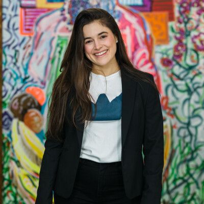 Eugenia zoekt een Appartement / Huurwoning / Studio / Woonboot in Amsterdam