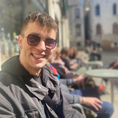 Rudy zoekt een Kamer / Appartement / Huurwoning / Studio / Woonboot in Amsterdam