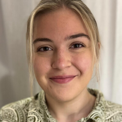 Paula zoekt een Kamer / Appartement / Huurwoning / Studio in Amsterdam