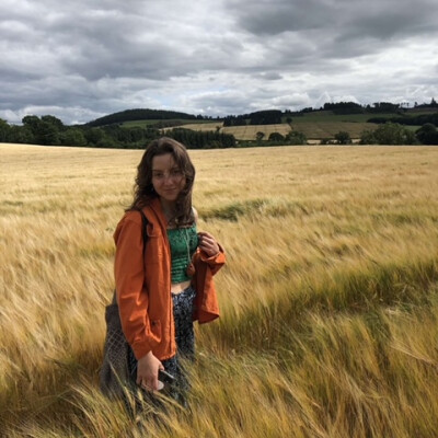 Isabella zoekt een Kamer / Appartement / Huurwoning / Studio / Woonboot in Amsterdam