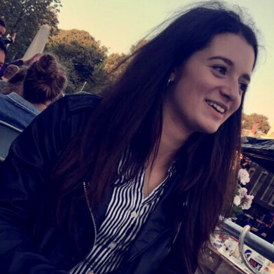 Lola zoekt een Kamer / Appartement / Huurwoning / Studio in Amsterdam