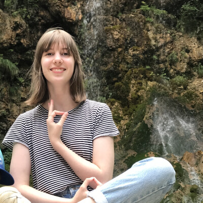 Wilhelmine zoekt een Kamer / Appartement / Huurwoning / Studio / Woonboot in Amsterdam