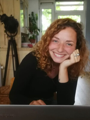 Lisa  zoekt een Appartement / Huurwoning / Studio / Woonboot in Amsterdam