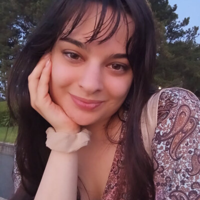 Cristina zoekt een Kamer / Huurwoning / Studio in Amsterdam