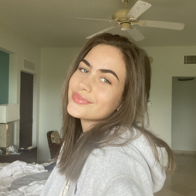 Josephine is looking for a Room / Apartment / Rental Property / Studio in Amsterdam