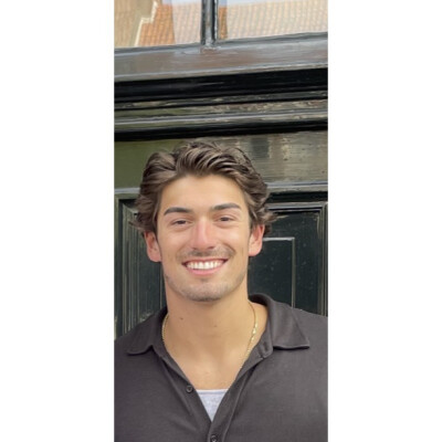 Danny is looking for a Room / Apartment / Studio / HouseBoat in Amsterdam