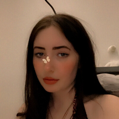 Shona  zoekt een Kamer / Appartement / Studio in Amsterdam