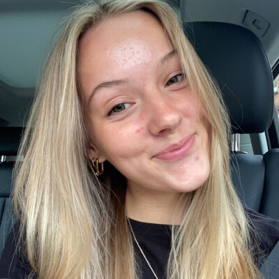 Anouk zoekt een Kamer / Appartement / Studio in Amsterdam