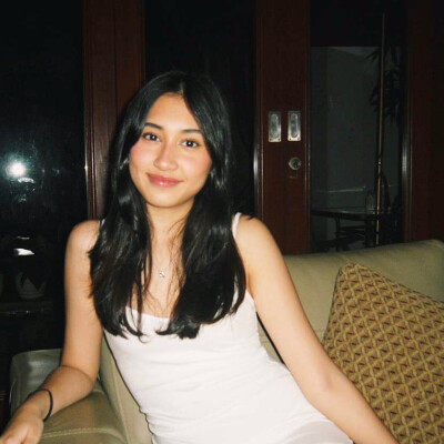 Sophia zoekt een Kamer / Appartement / Huurwoning / Studio in Amsterdam