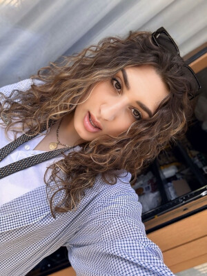 Francesca  zoekt een Kamer / Studio in Amsterdam