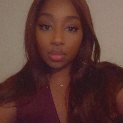 Marléne  zoekt een Kamer / Appartement / Huurwoning / Studio in Amsterdam