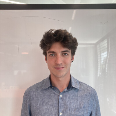 Valerii zoekt een Kamer / Appartement / Studio in Amsterdam