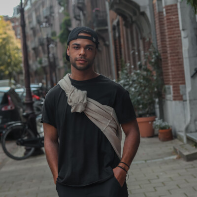 Matthew William zoekt een Appartement / Huurwoning / Studio in Amsterdam