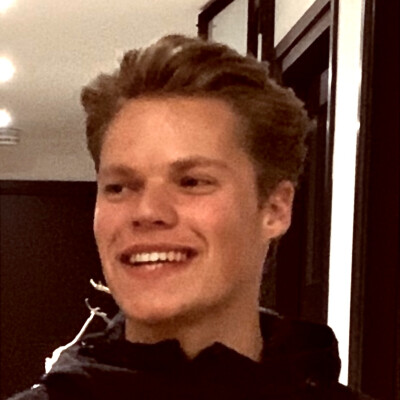 Luca zoekt een Kamer / Appartement / Huurwoning / Studio in Amsterdam