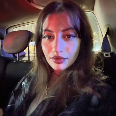 Elena  is looking for a Room / Rental Property / Studio in Amsterdam