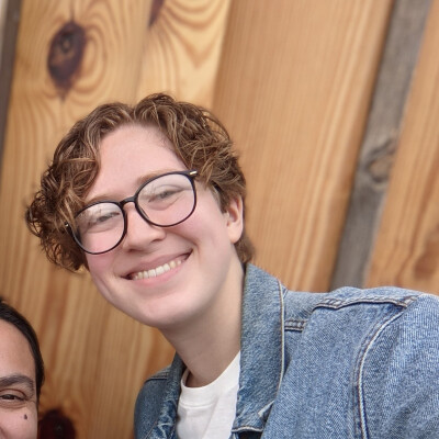 Kendra zoekt een Kamer / Appartement / Studio in Amsterdam