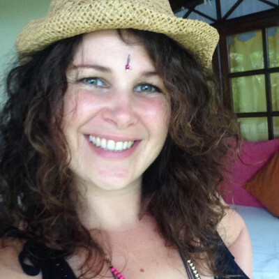 Jonna is looking for an Apartment / Rental Property / Studio / HouseBoat in Amsterdam