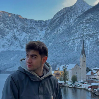 Jorge zoekt een Kamer / Appartement / Huurwoning / Studio / Woonboot in Amsterdam