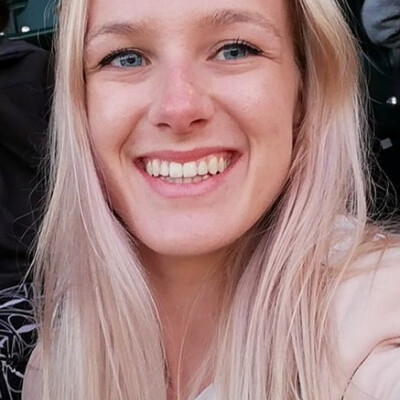 Sanne zoekt een Kamer / Appartement / Huurwoning / Studio / Woonboot in Amsterdam