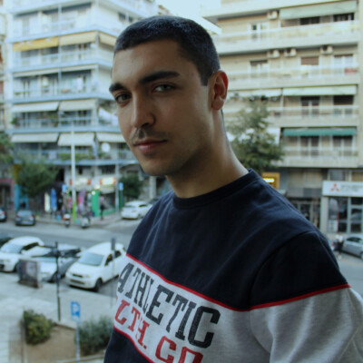 Giorgos zoekt een Kamer / Appartement / Huurwoning / Studio in Amsterdam