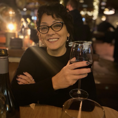 Libby  is looking for an Apartment / Rental Property / Studio / HouseBoat in Amsterdam