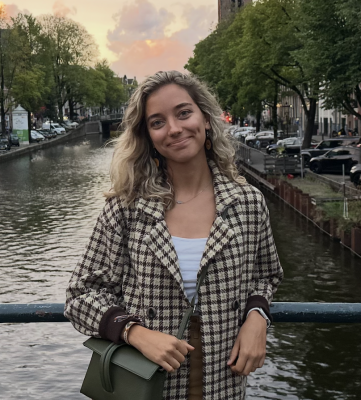 Lora